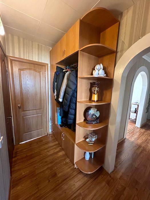 Шкаф для прихожей