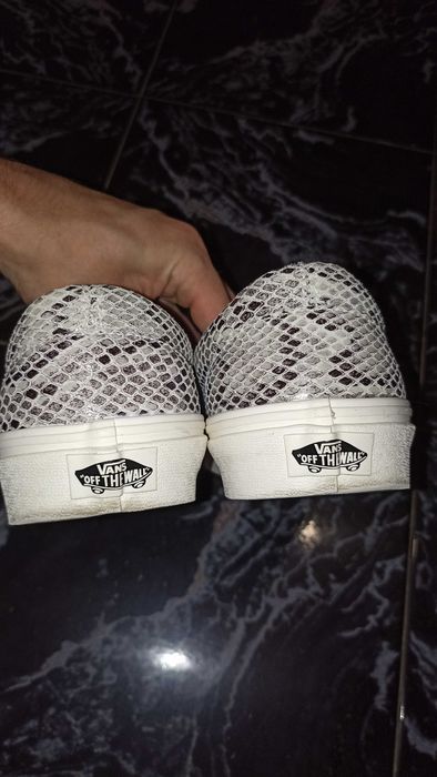 Продавам унисекс кецове Vans Snake Marshmallow номер 40-41