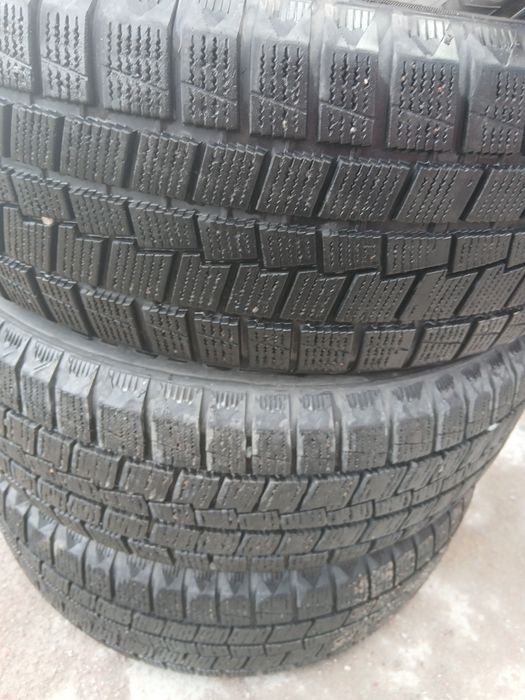 Продам б/у шины липучки