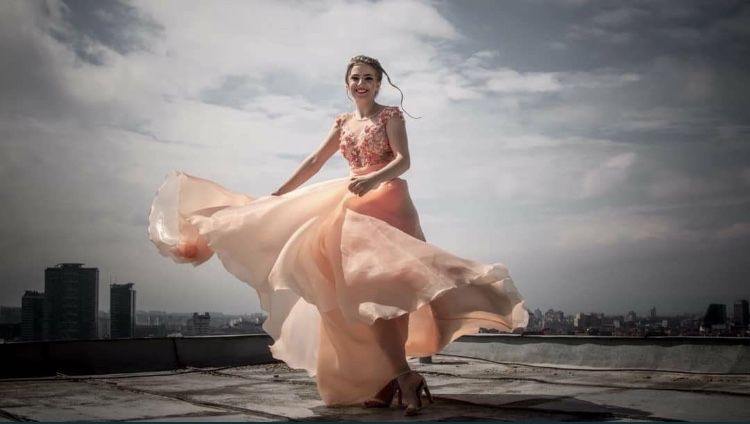 Бална рокля