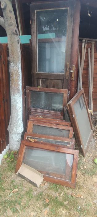 Дървена дограма в добро състояние