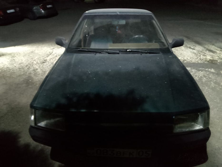 Продаю машину RENAULT21  1988 года