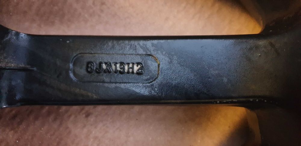 janta Toyota Rav4 model nou pe 19 inci