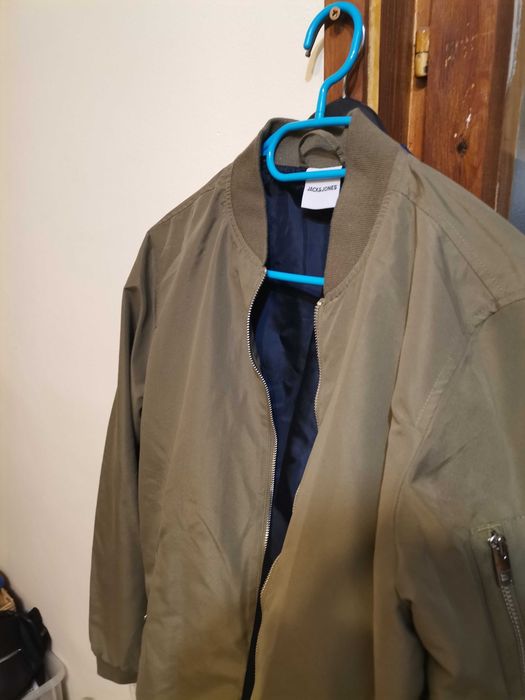 НОВО Jack & Jones - Яке бомбър с джобове с цип