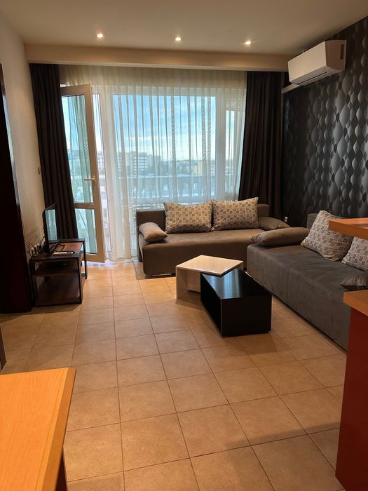 Тристаен апартамент с две спални в Слънчев бряг