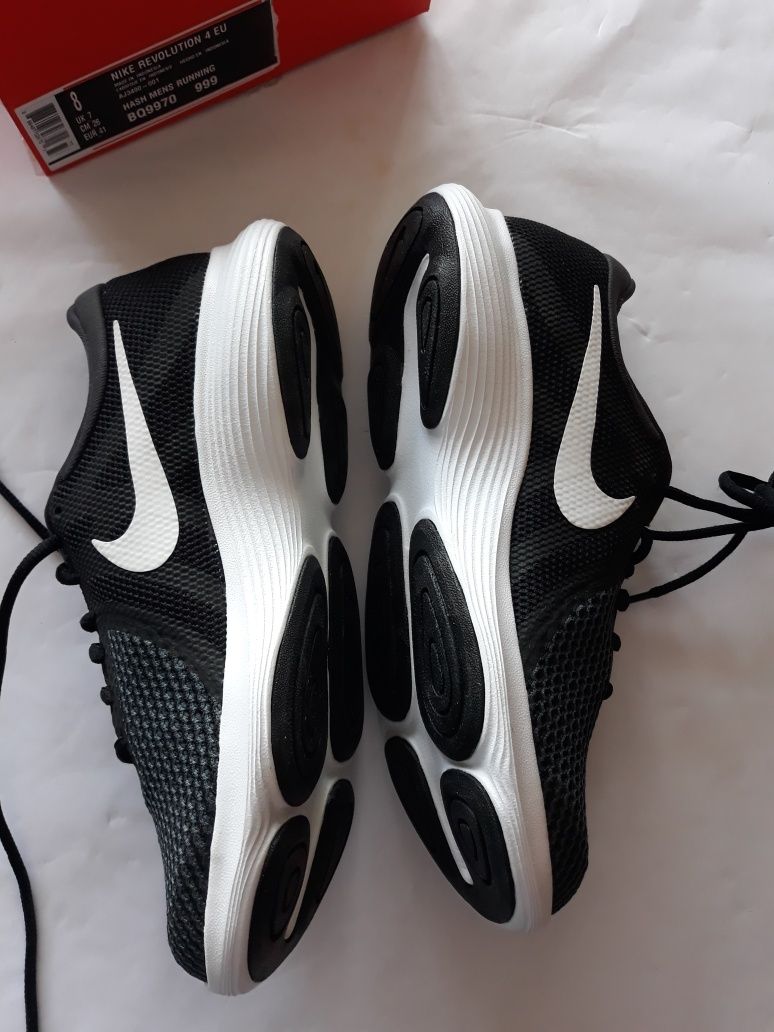 Nike revolution hot sale 4 original