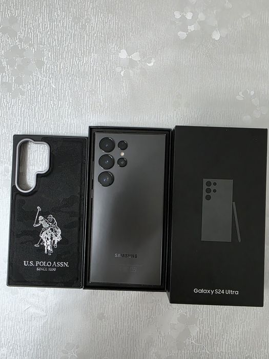 Samsung S24ULTA 512gb.