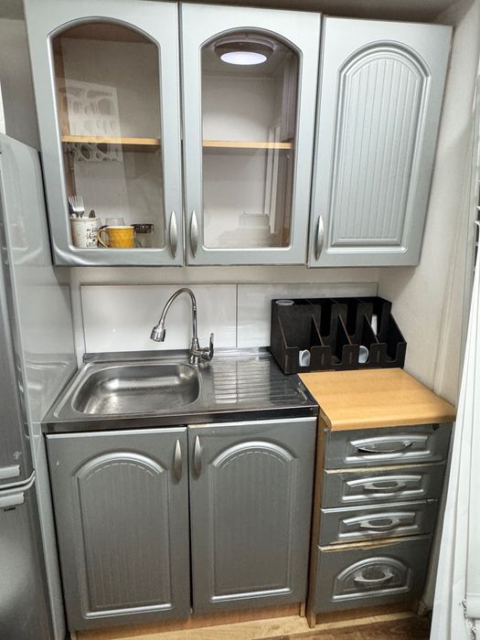 продам кухонный гарнитур б.у.