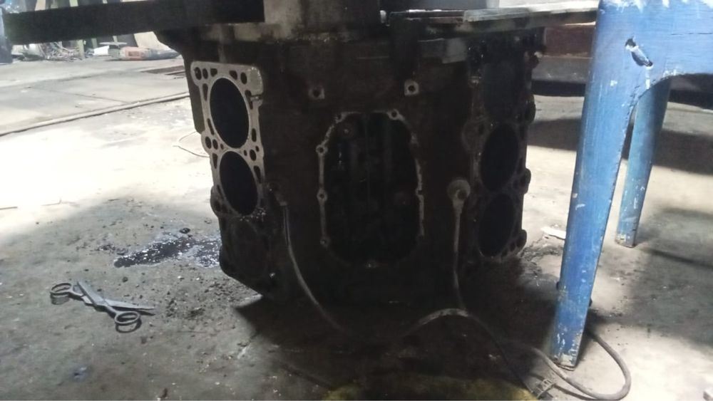 Продам двс от ауди 2,8