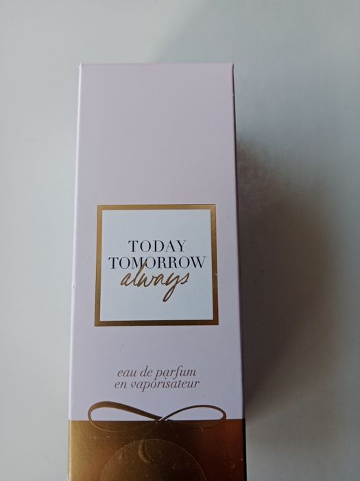 Продаю духи, тушь, гель для душа