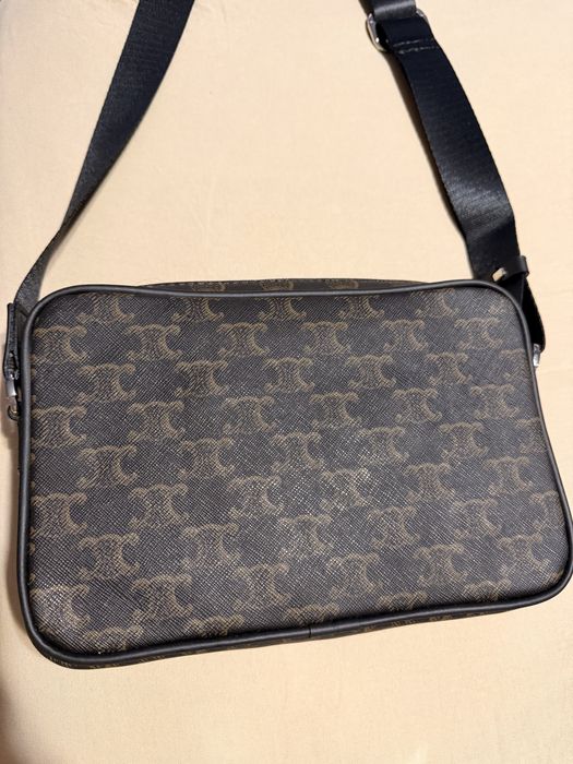 Чисто нови чанти burberry/celine