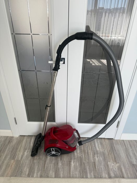 Продается Пылесос Tefal