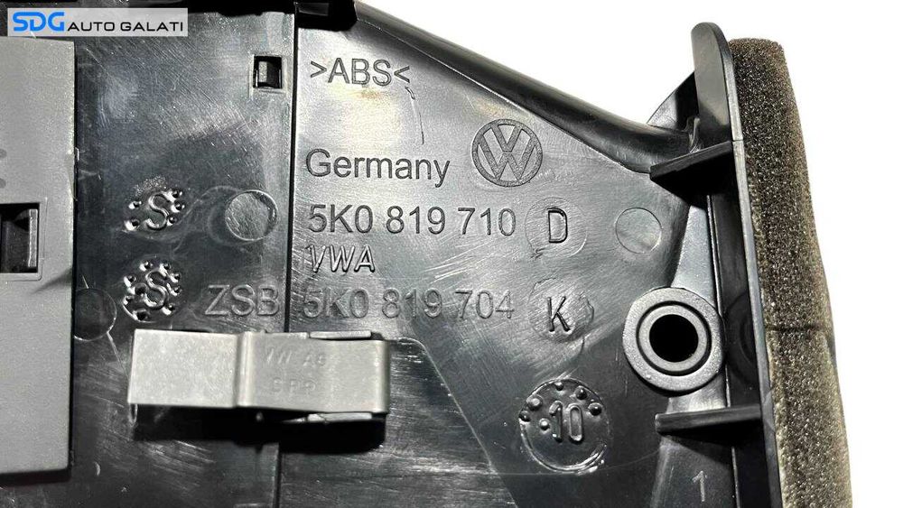 Grila Ventilare Bord Dreapta Volkswagen Golf 6 2008 - 2014 Cod 5K0819704K 5K0819710D [L6097]