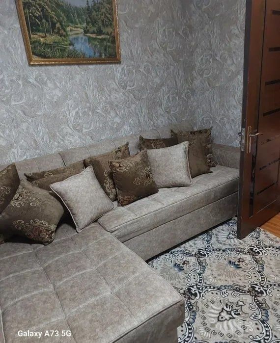 Продаётся  Мирабад  Центр Саракулька 2в3/3/4 с мебелью техникой !!!