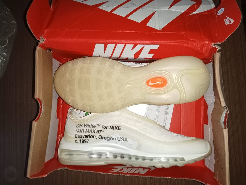 Новые оригинальные кроссовки