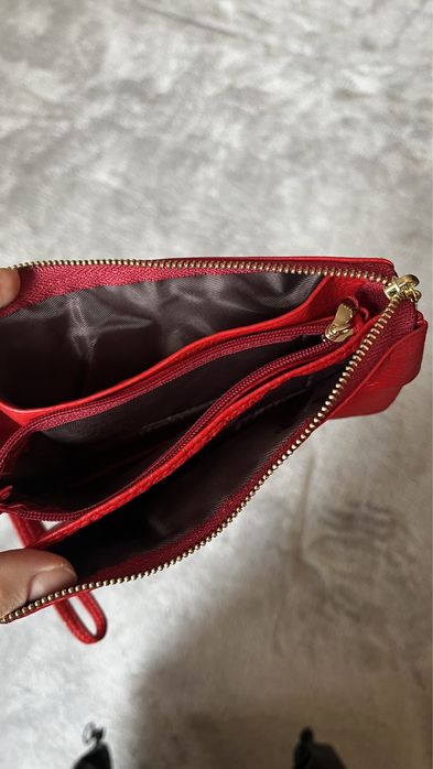 Кожено червено портмоне