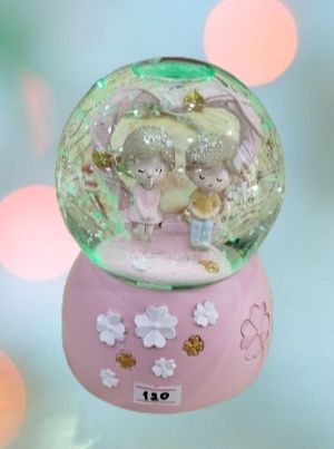 снежный шар музыкальный