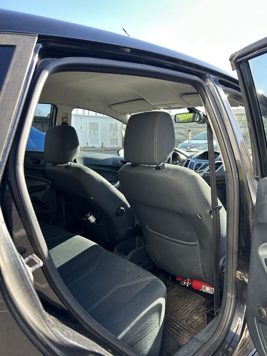 Ford Fiesta Econetic 2011 1.6 TDCi 105 CP