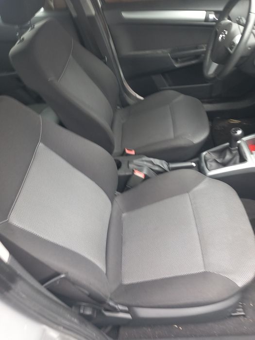 Opel Astra H 1.4- 90кс./2010/ - на части