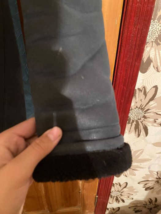 Продам дешево две теплые стильные дубленки