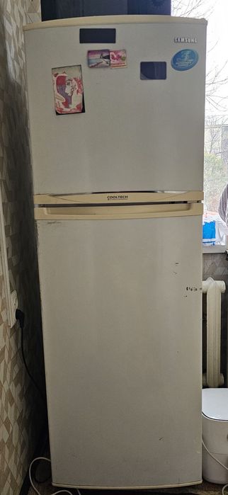 Продам холодильник
