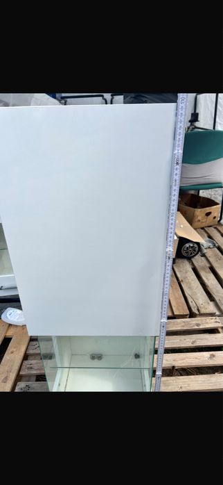4 bucati dulapuri / stare buna / cu leduri functionabile