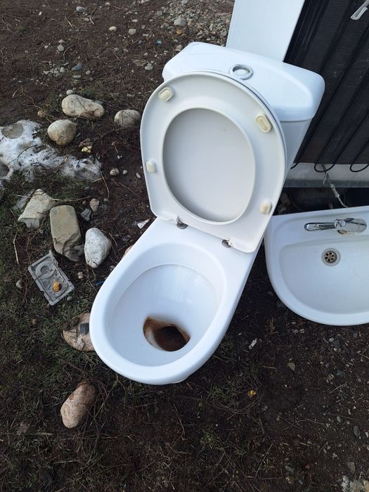 Унитаз раковину по 6000тг