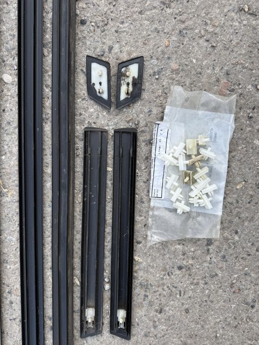 Оригинальные молдинги дверей БМВ Е34