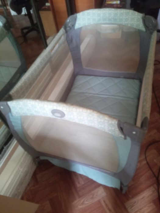 Продам манеж детский очень хороший состояние отличное связи переездом