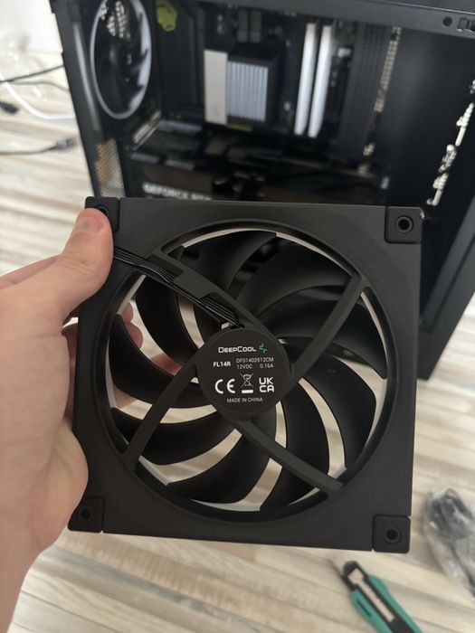 Реверсивный вентилятор Deepcool FL14R