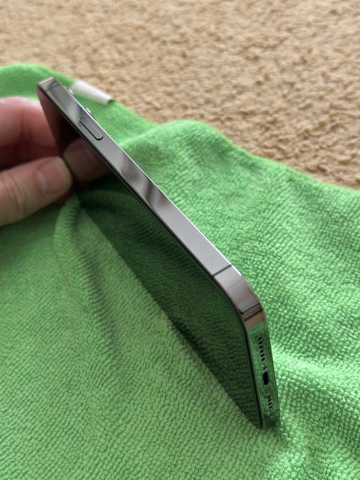 iphone 13 pro max impecabil (estetic ca nou)