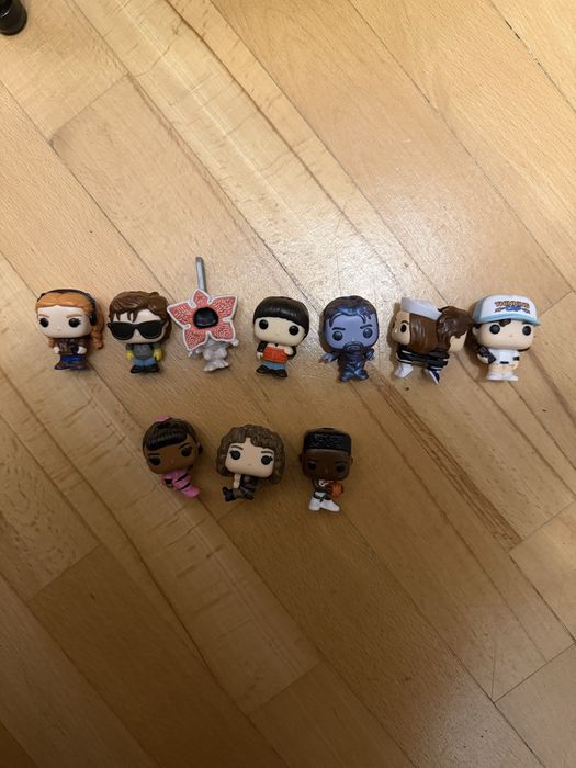 Stranger Things Kinder Joy фигурки