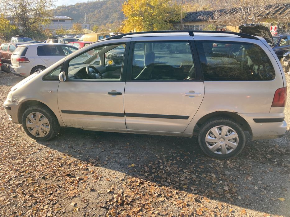 Фолсваген шаран 1.9 TDI на части