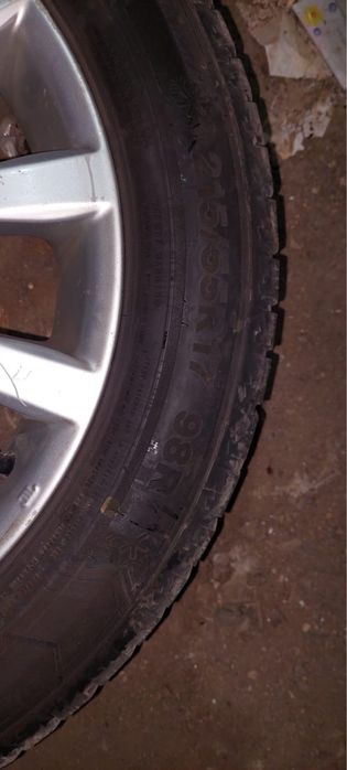 Продается зимняя шина.