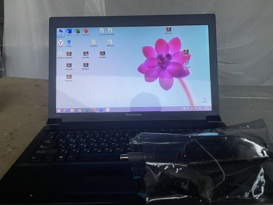 Продаётся ноутбук Lenovo B590