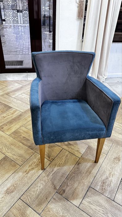 Стулья мягкие 60 шт