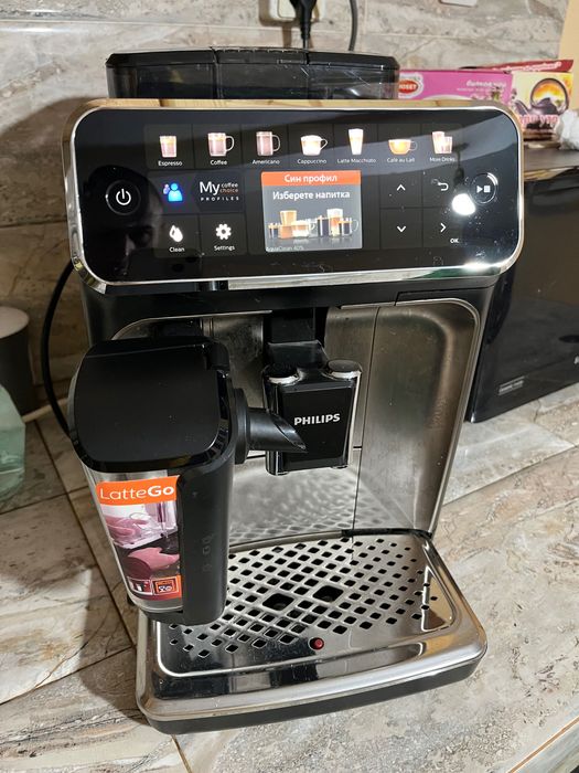 Кафе машина Филипс лате го
