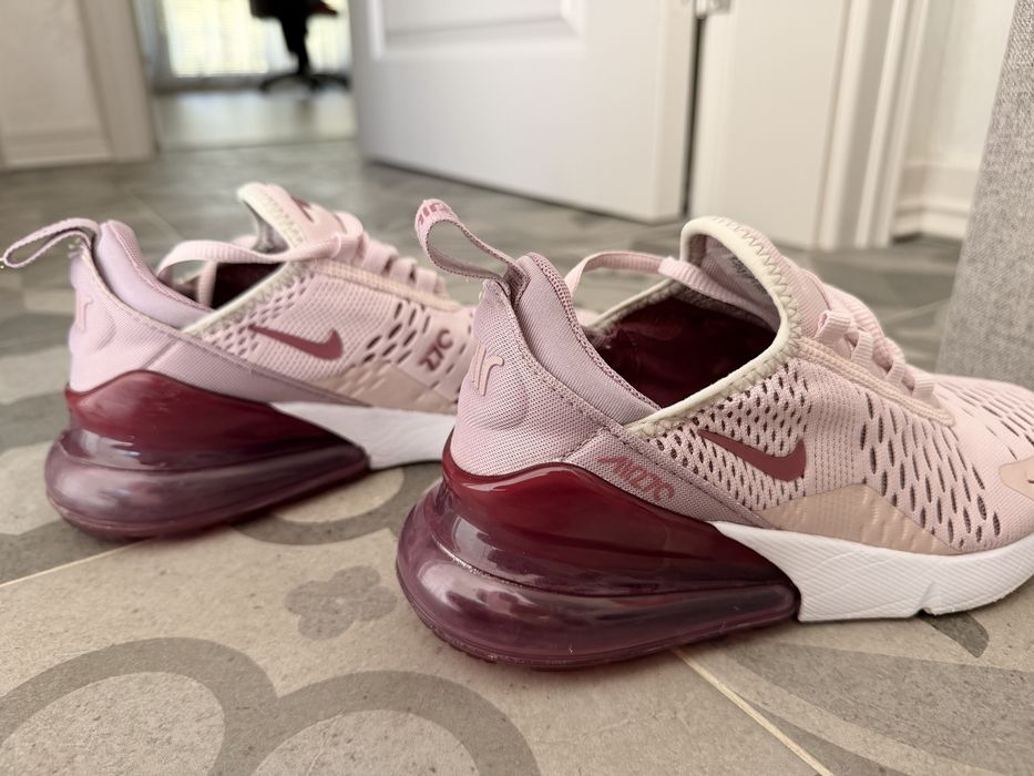 Спортни обувки Nike
