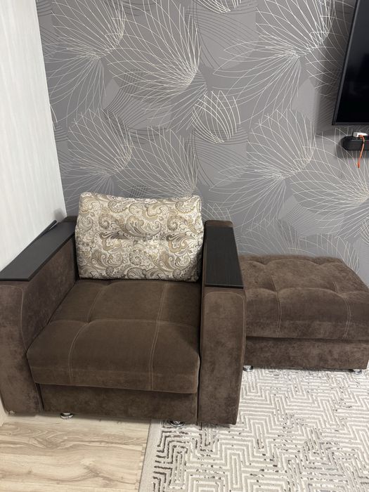 Продам диван и кресло