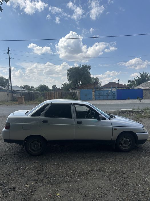 продам автомобиль ваз 2110