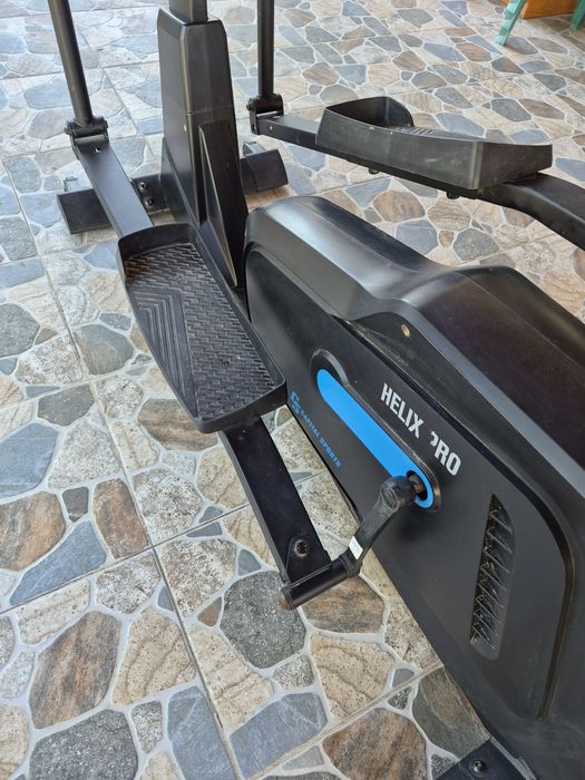 Vând Bicicletă Eliptică Capital Sports Helix Pro - Volantă 20kg, Bluetooth