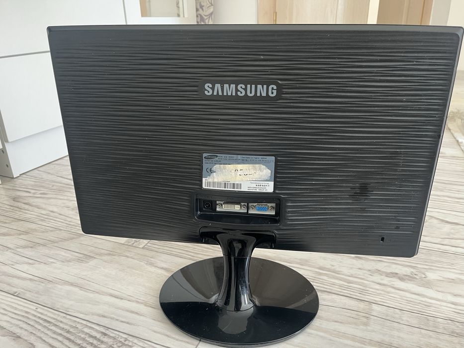 Samsung манитор продам
