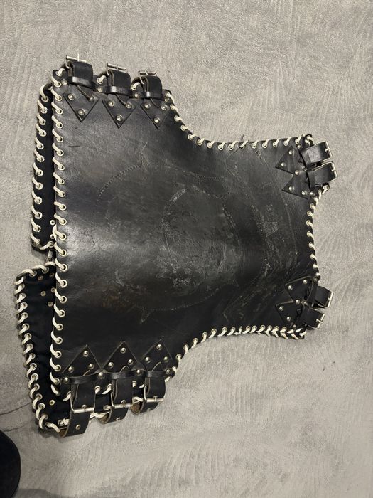 Продам кожаный жилет