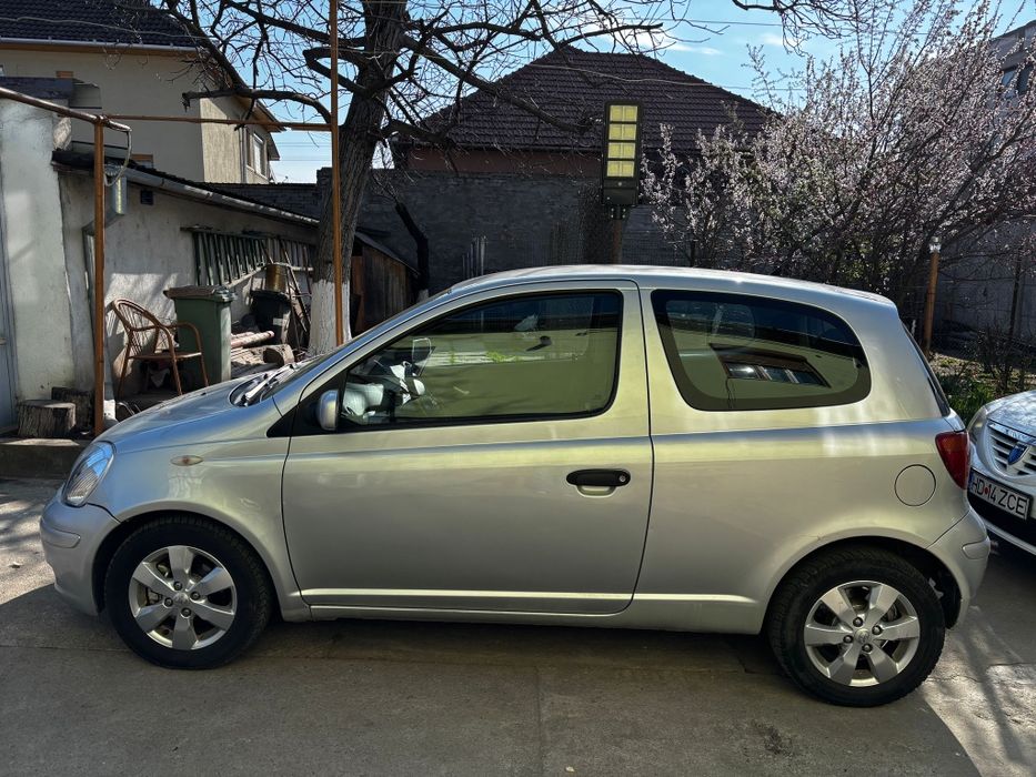 Toyota Yaris 2004