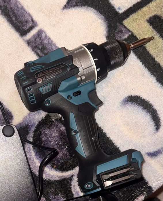 Makita DHP492 ___