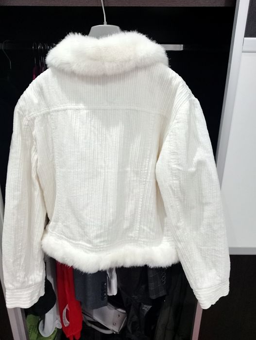 Sacou alb cu blăniță