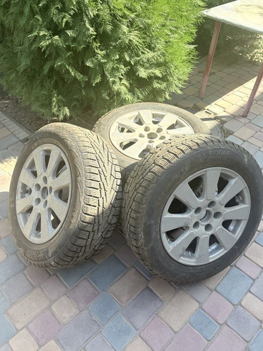 Продам зимние шины