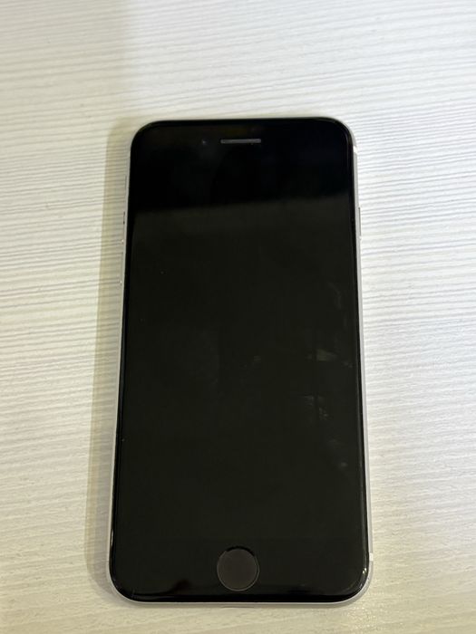 Iphone SE 2020/64гб/