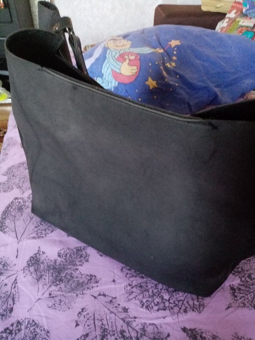 Дамска чанта чисто нова