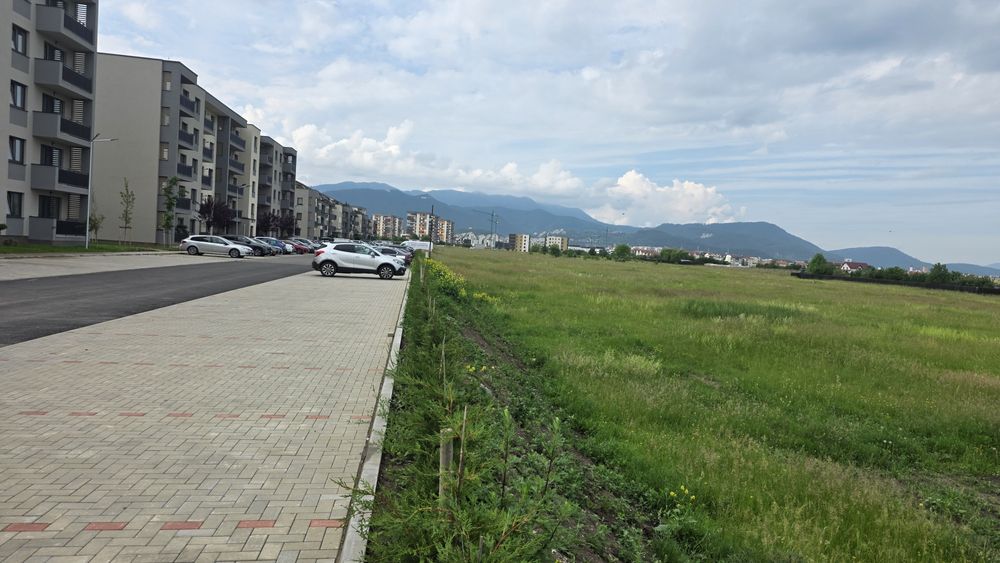 Teren intravilan Nicolae Labis,  zona Tractorul - Coresi